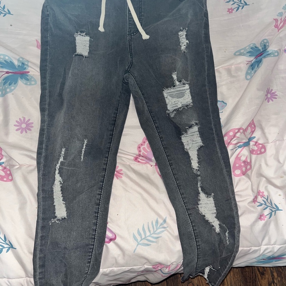 Distressed Gray Women's Jeans